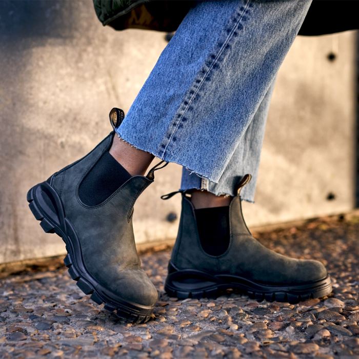 Women's Lug Chelsea Boots Rustic Black Blundstone