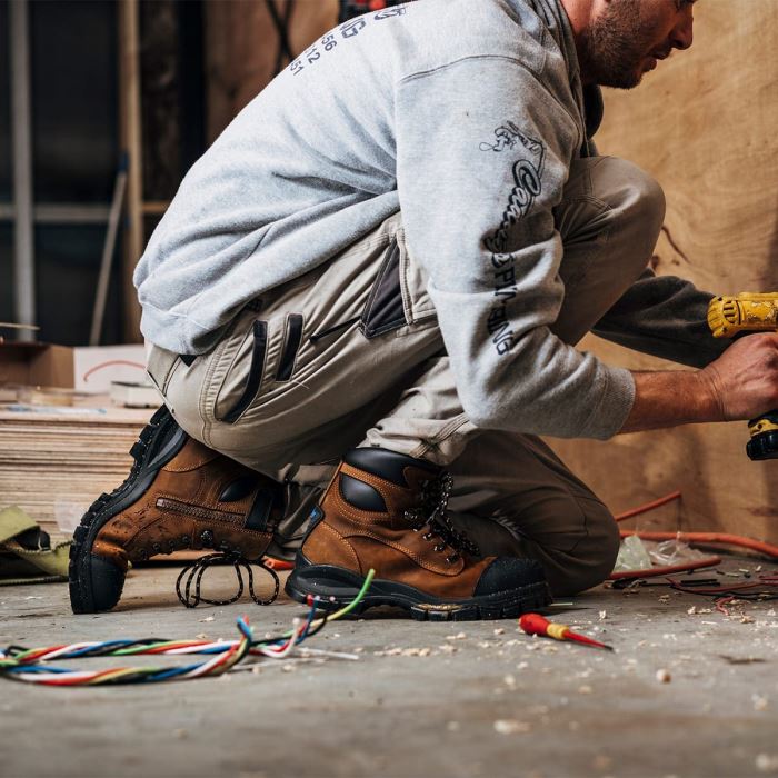 Work Series Zip Up Boots Crazy Horse Blundstone